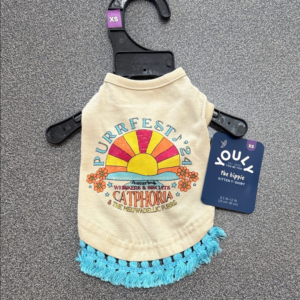 Youly Kitten Tee NWT
